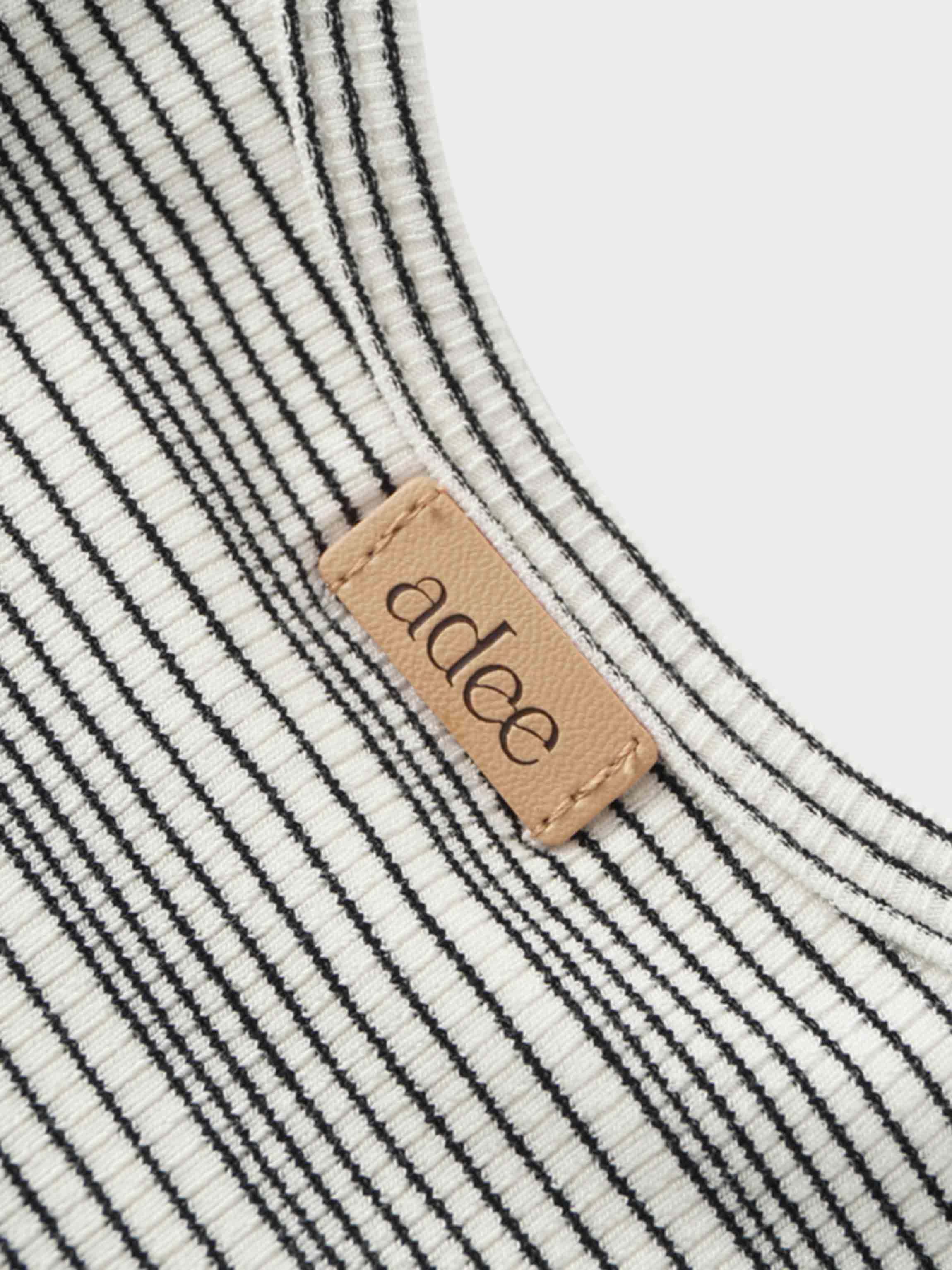 Black Striped  Fitted 3/4 Sleeve T-Shirt