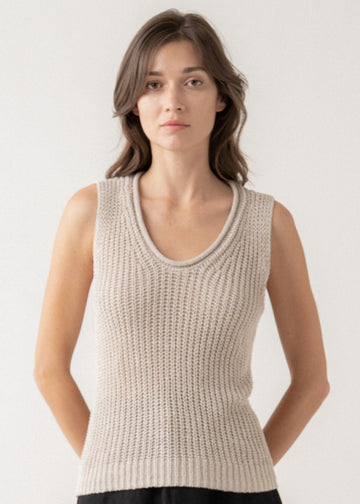 MADDIE SLEEVELESS KNIT TOP
