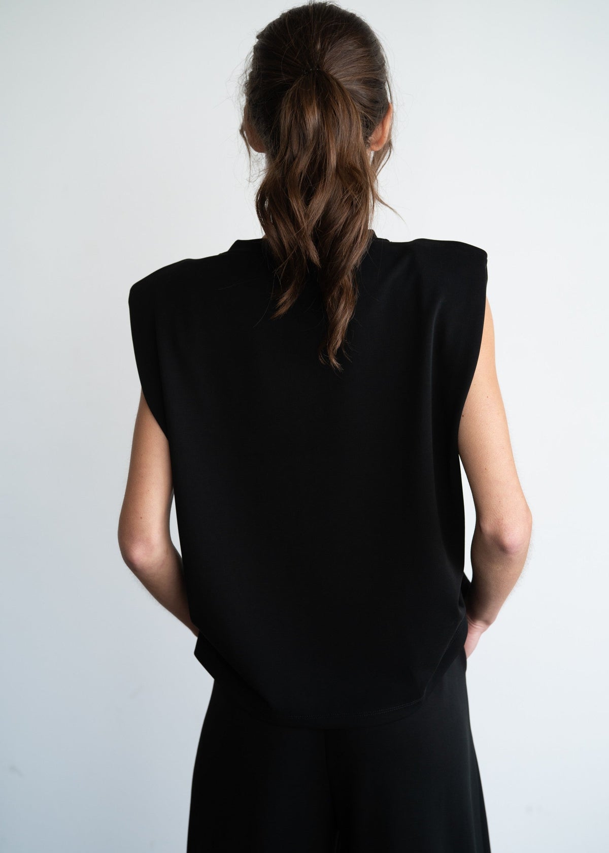 IRIS SHOULDER PAD TOP