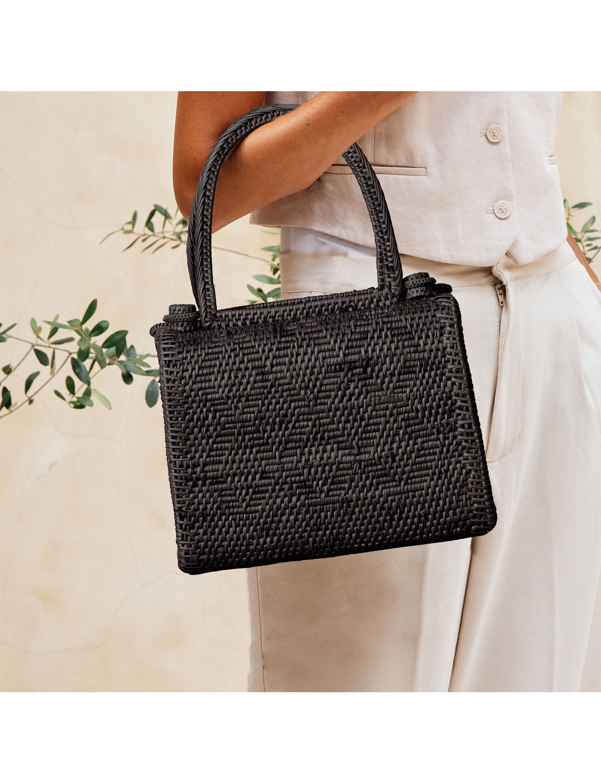 Ata Vine Handbag, Black