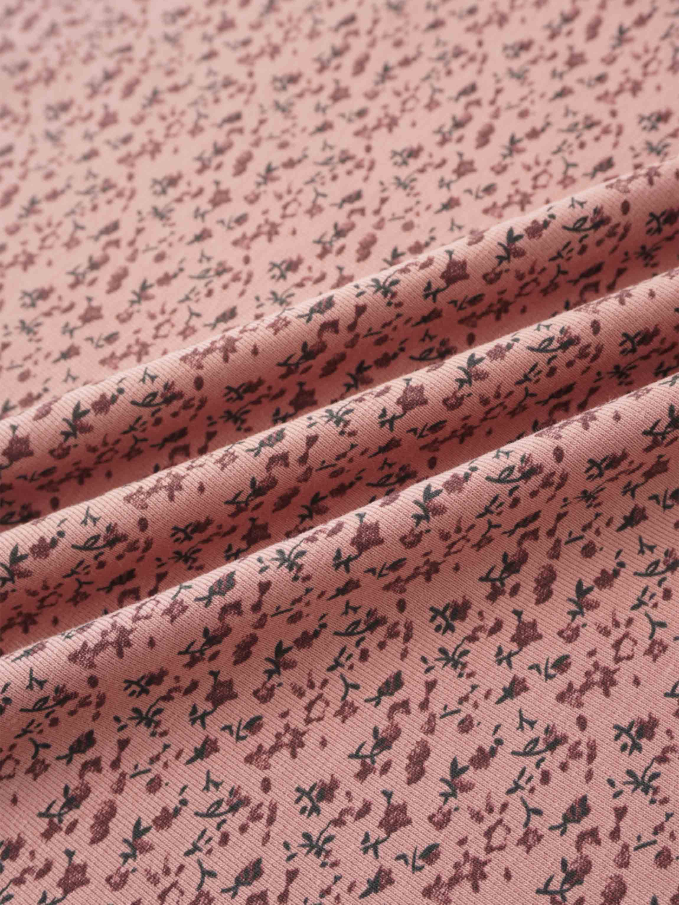 Ruby Roses Blanket