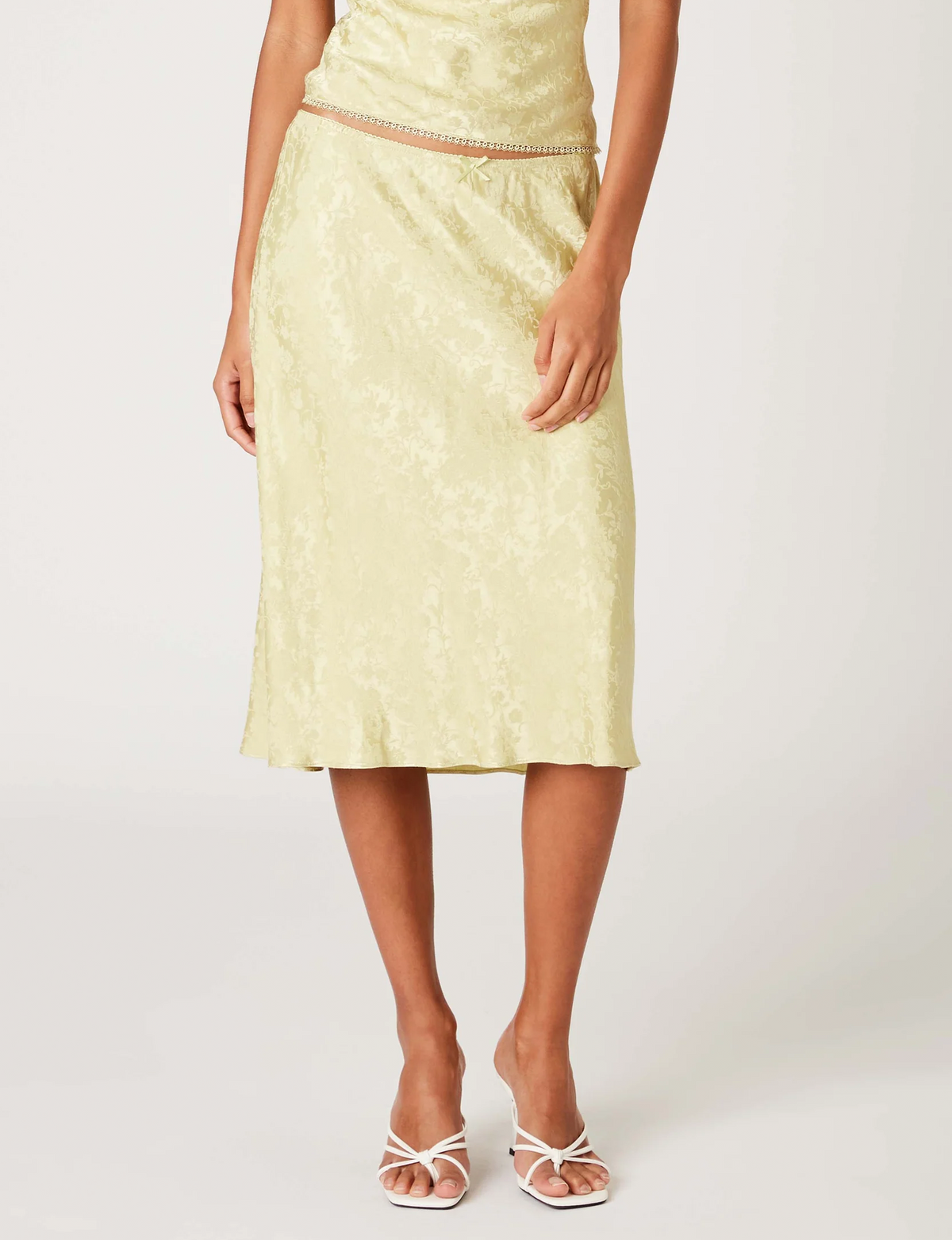 Oud Skirt, Lemongrass