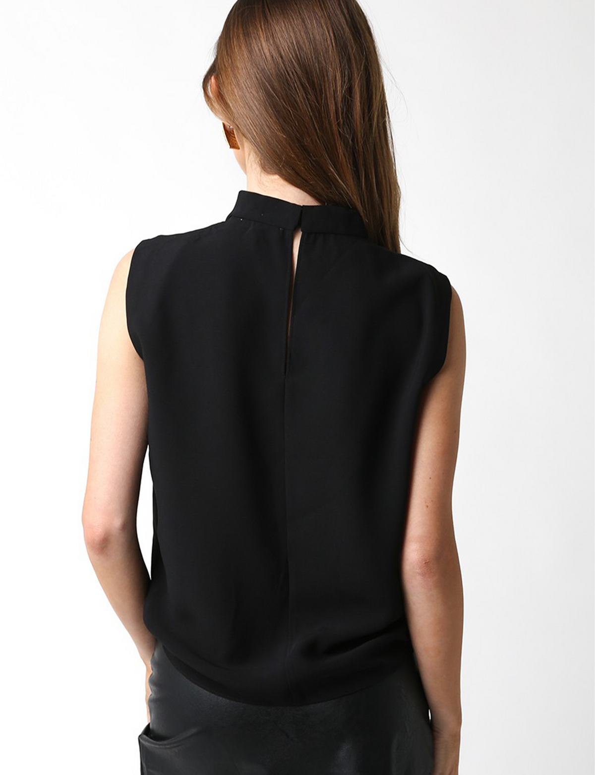 Denise Top, Black