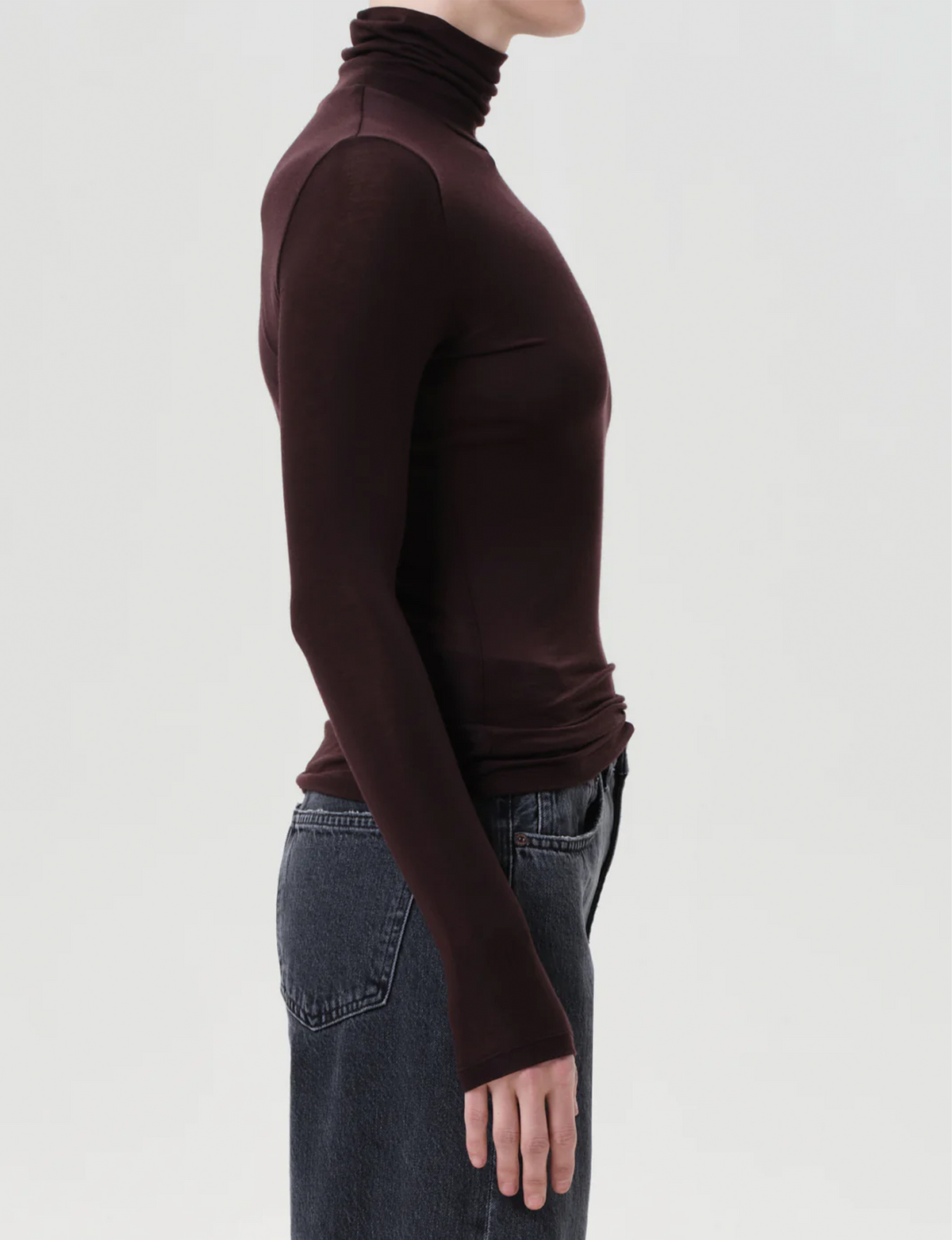 Pascale Turtleneck, Root