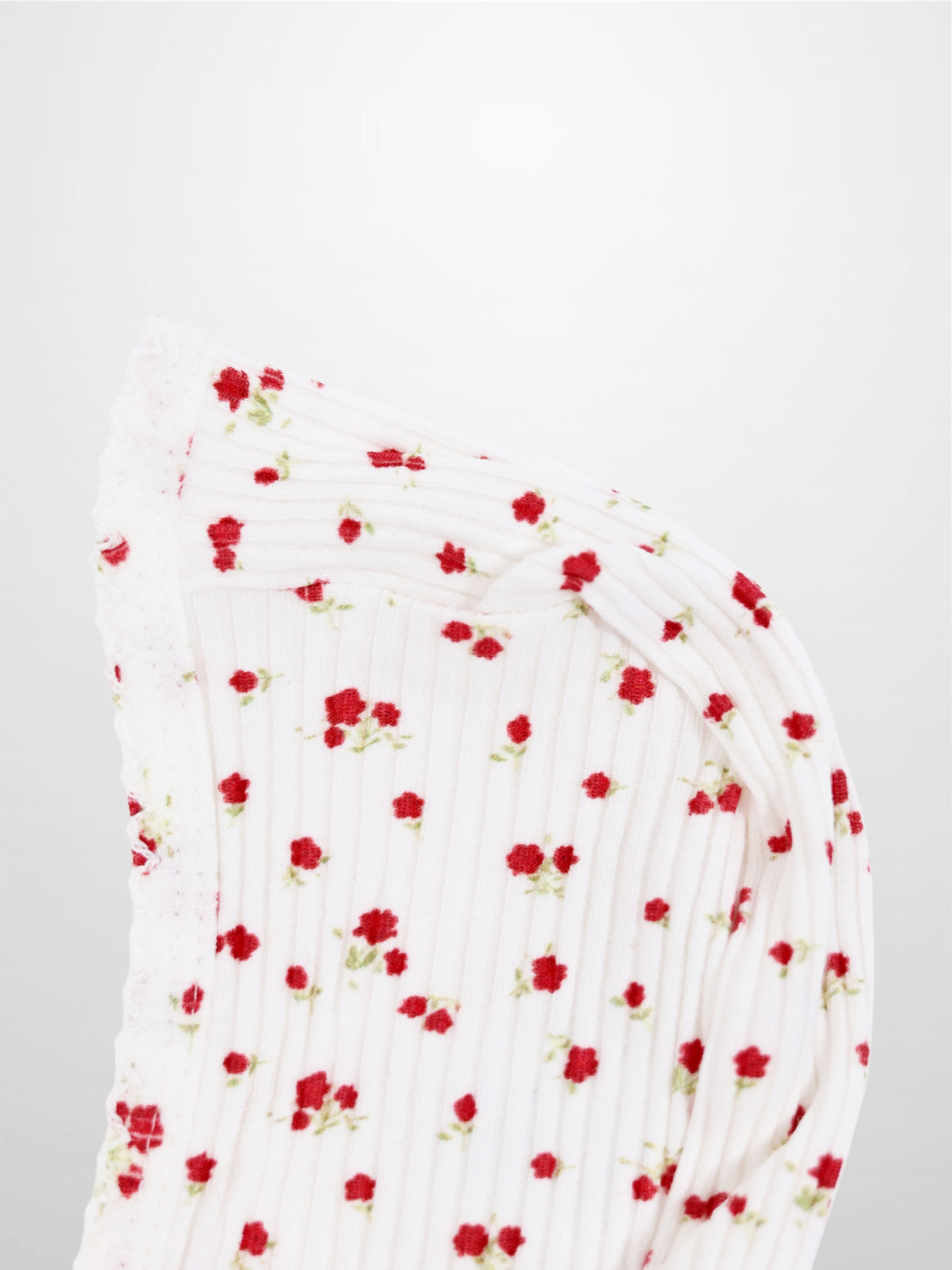 Red Flower Bonnet