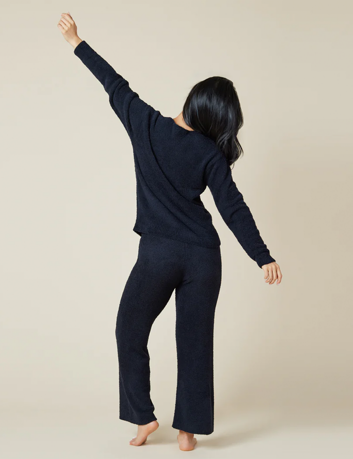 Solid Marshmallow V-Neck Lounge Set, Black