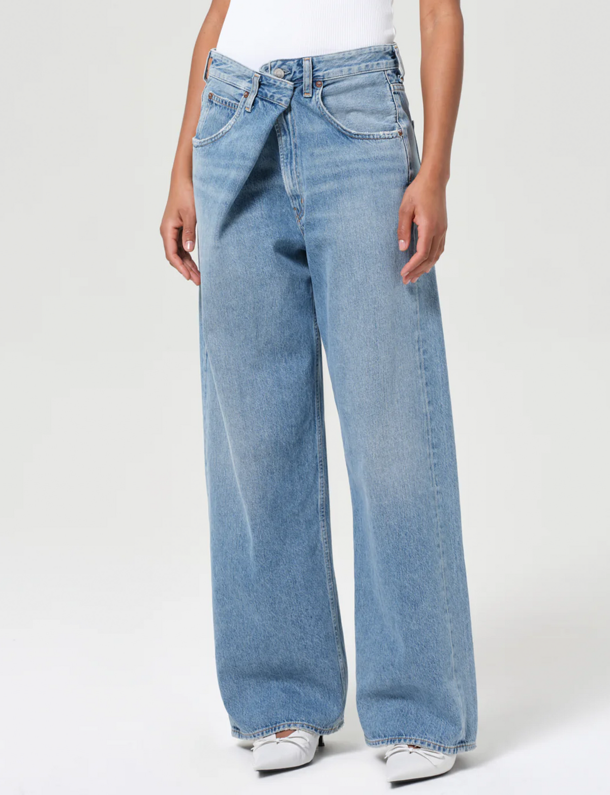Vana Fold Jean, Mantra