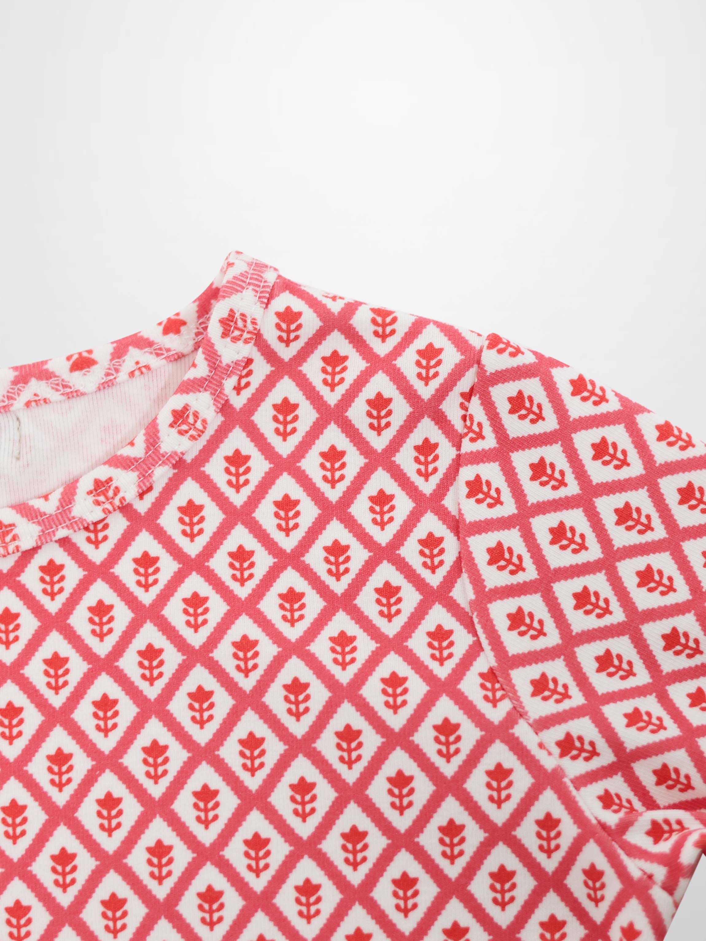 Diamond Flower T-Shirt - 3/4 Sleeve