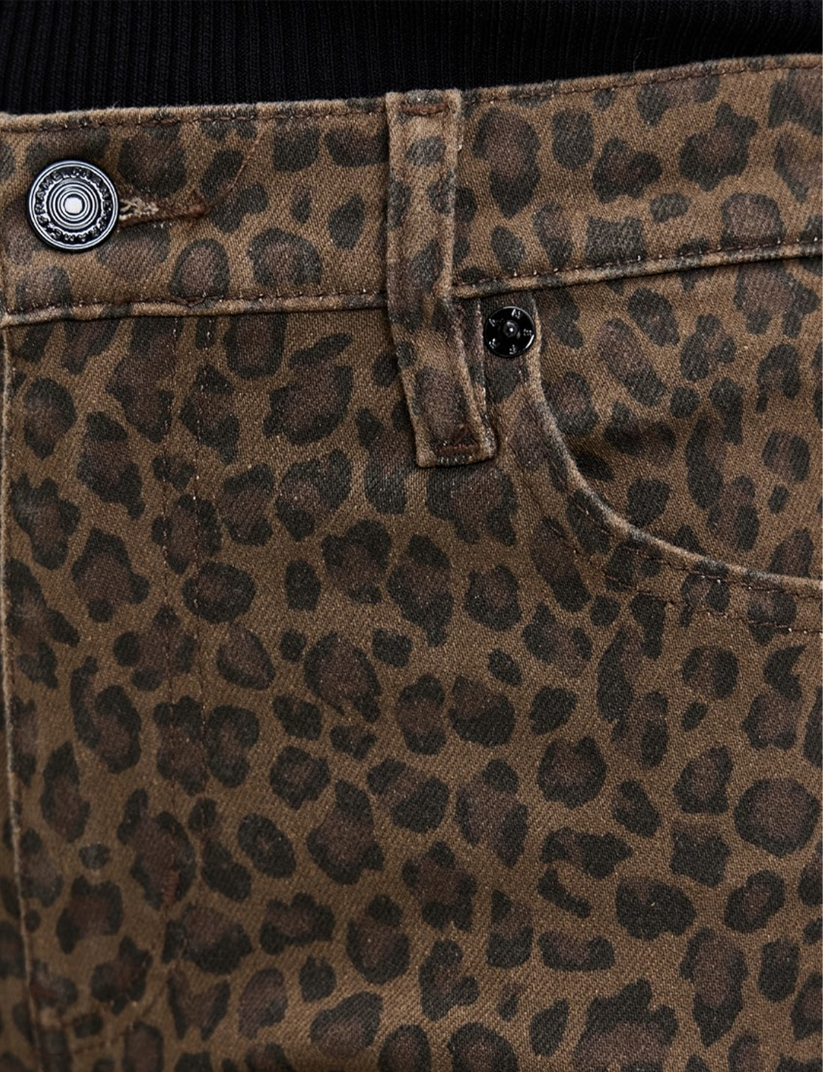 Le Sleek Straight, Leopard