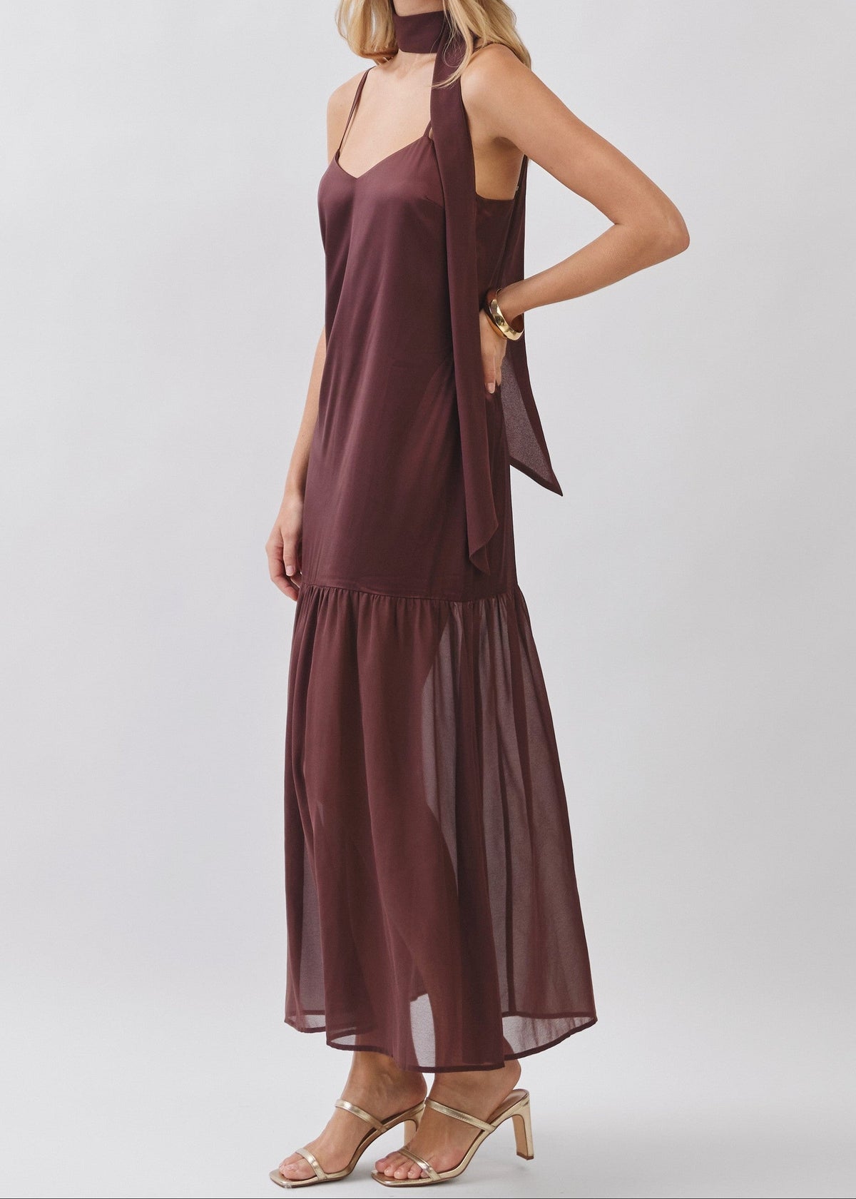 JOANE SLEEVELESS MAXI DRESS