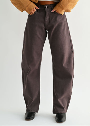 NATALIA CHOCOLATE BARREL JEANS
