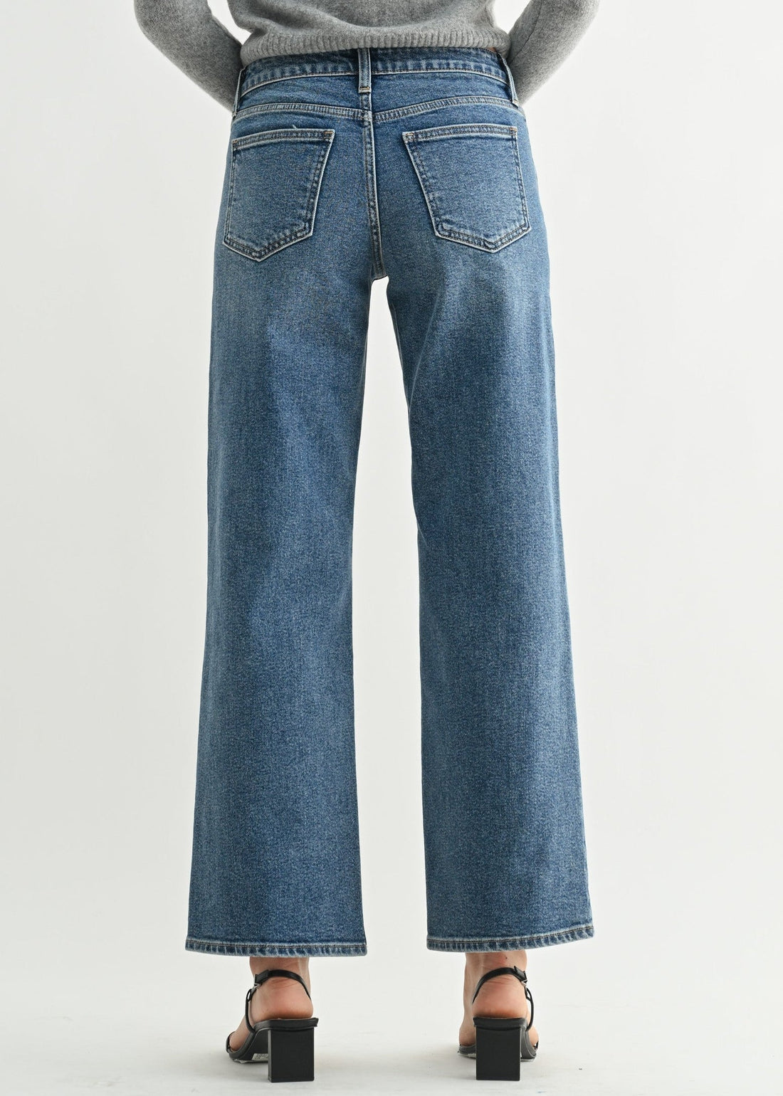 VICTORIA MID RISE JEANS