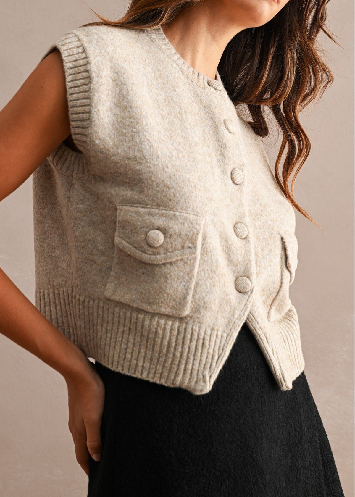 BAILEY SLEEVELESS SWEATER VEST