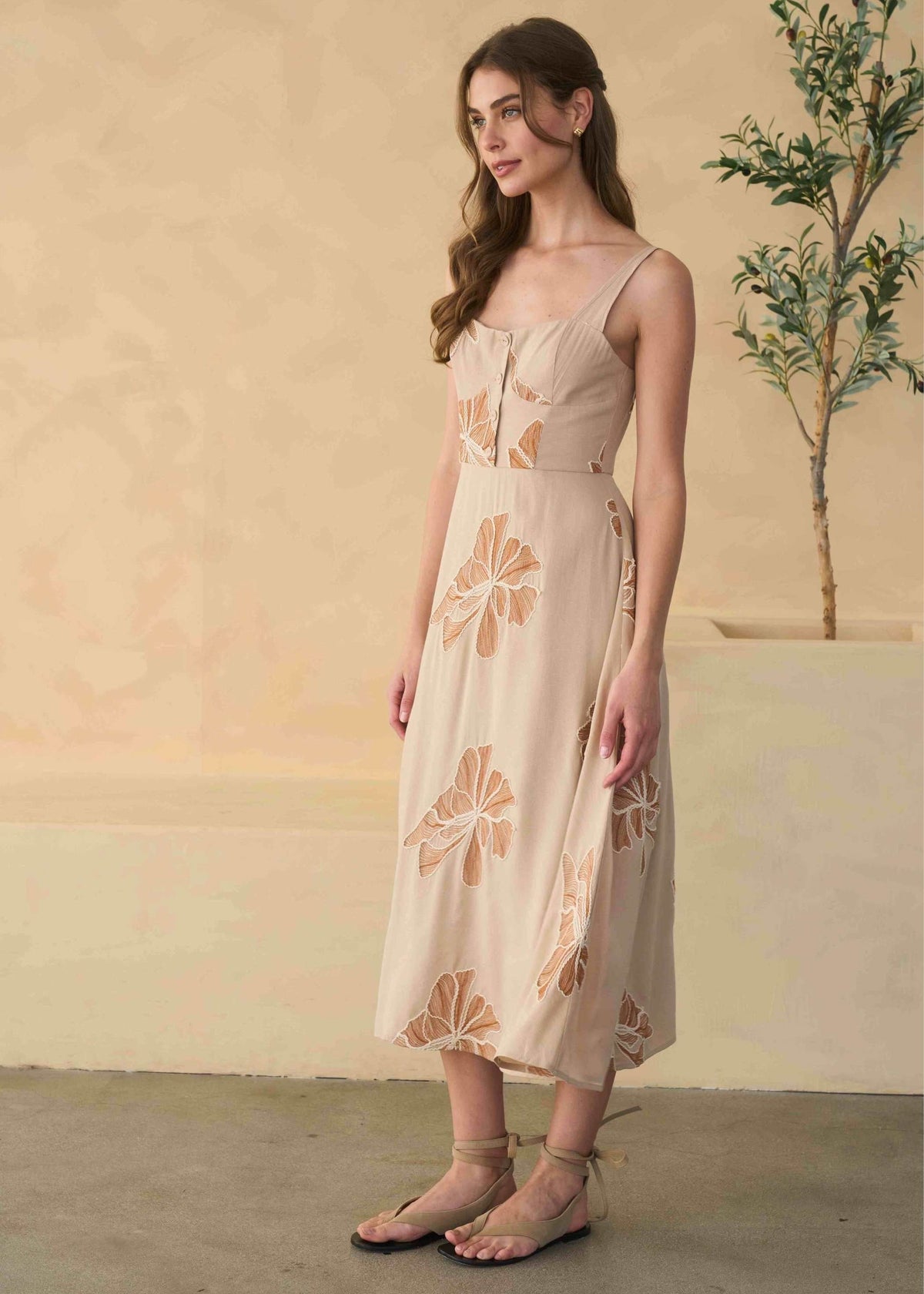 DAHLIA EMBROIDERED MIDI DRESS