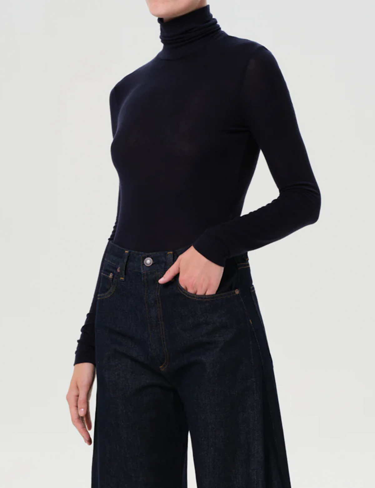 Pascale Turtleneck, Navy